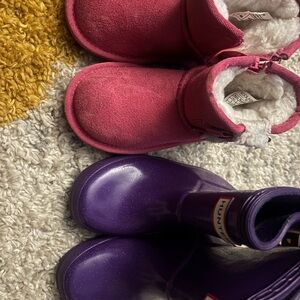 Hunter Kids Boots in Purple and Pink boots both 6c they both come together
